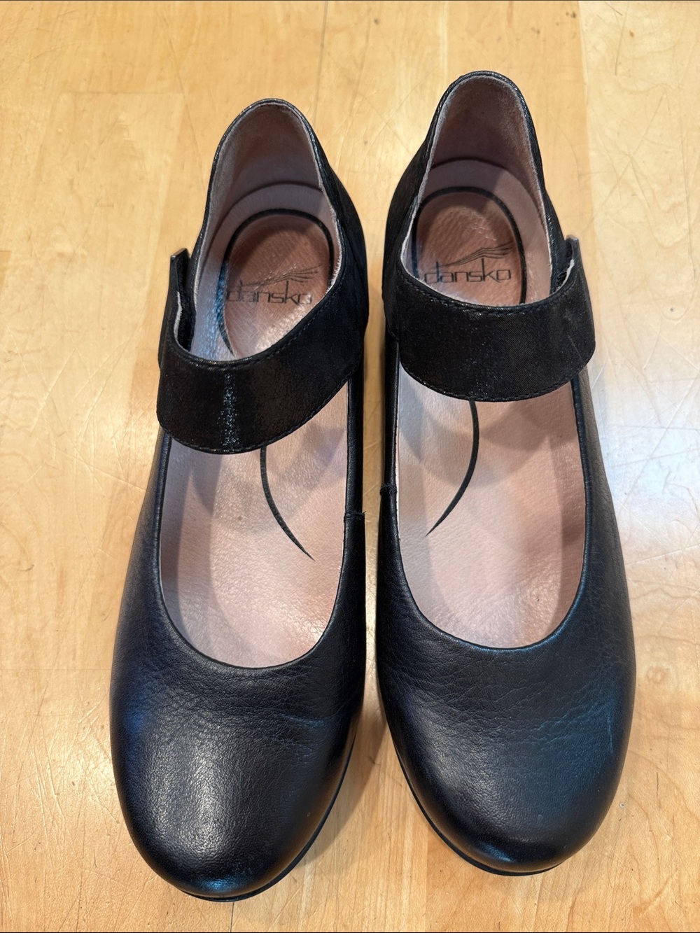Dansko Black Mary Jane - Like New!